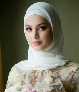 Устамилова Амина  Арбиевна.